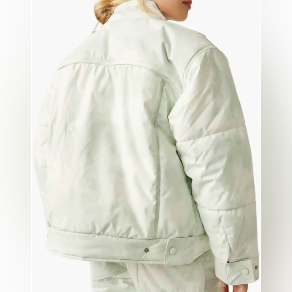 NWT! FP Movement Bunny Slope Puffer Jacket in Mountain Mist Sage / Size Small - Picture 3 of 13